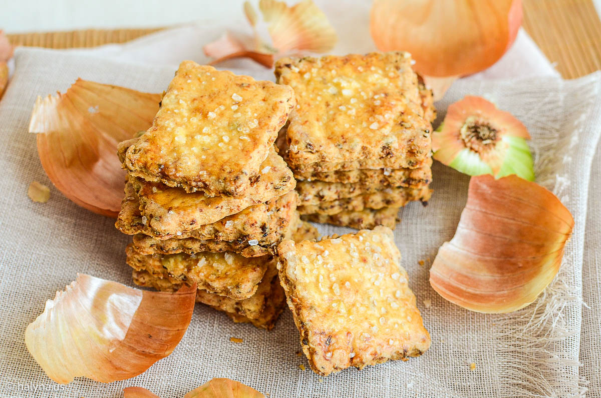 Caramelized Onion Crackers